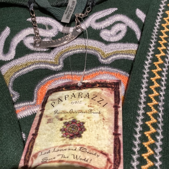 Ladies Open, shawl Collar, Embroidered, Hooded Cardigan - Picture 7 of 10